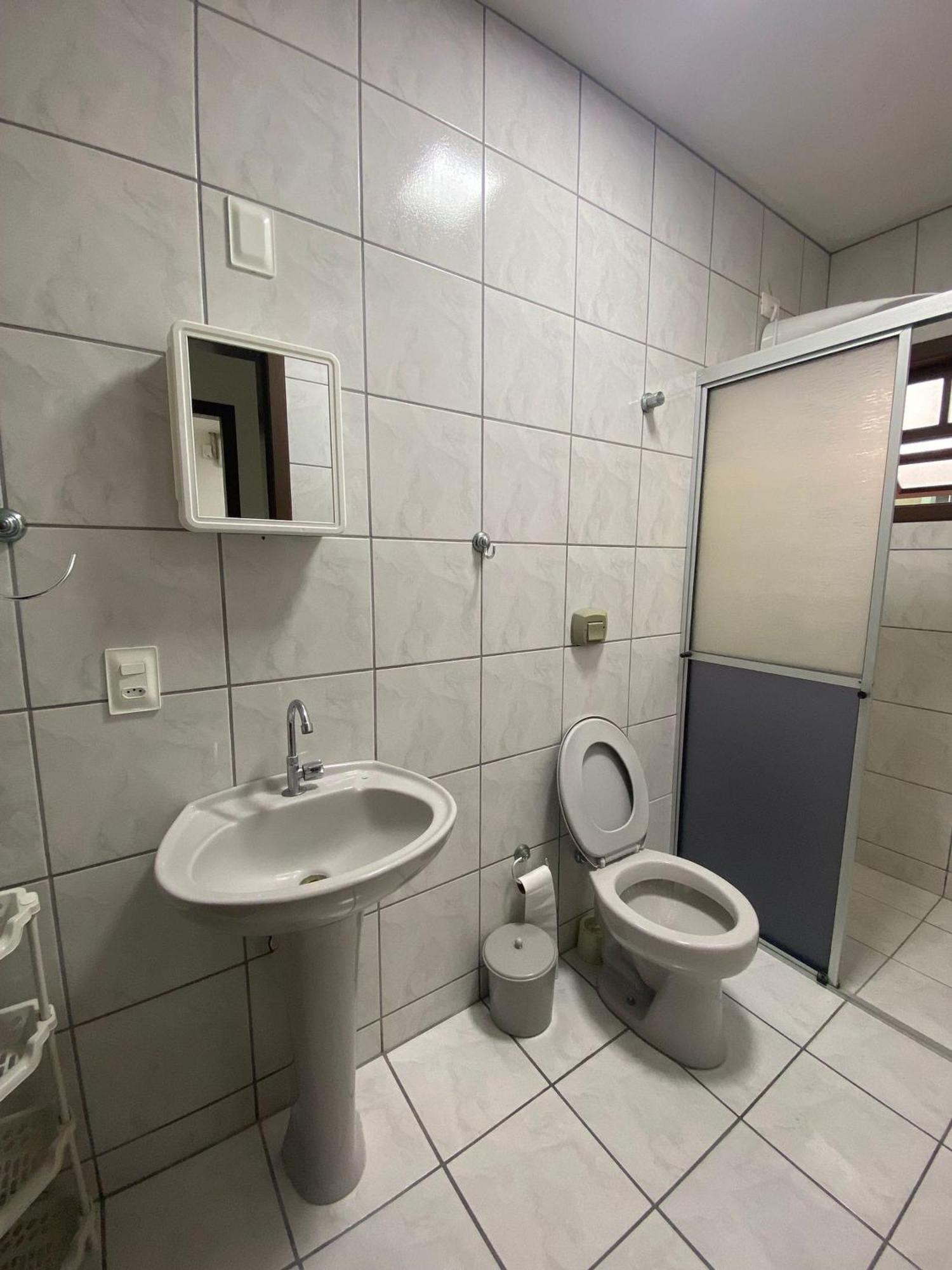 Casa Em Bombinhas Almeida E Moraes Perto Da Praia ภายนอก รูปภาพ